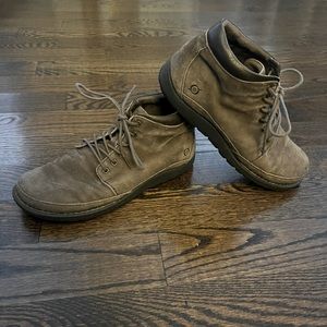Men’s Born Suede Gray Boot